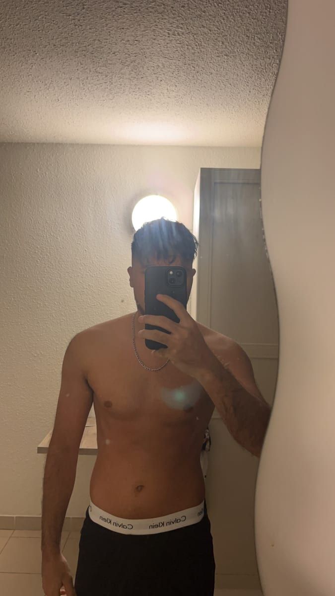 Ramdan - Cruising gay à Les Bons Villers Profil de Ramdan, 45 ans, Cruising gay à Les Bons Villers (Hainaut)