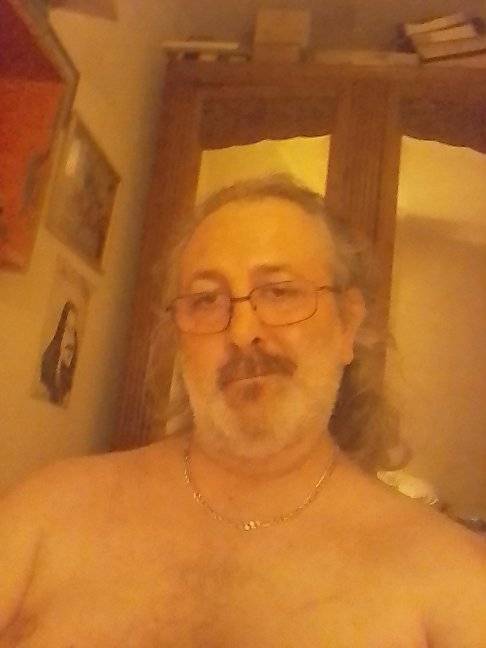 Ericson - Cruising gay à Paliseul Profil de Ericson, 35 ans, Cruising gay à Paliseul (Luxembourg)