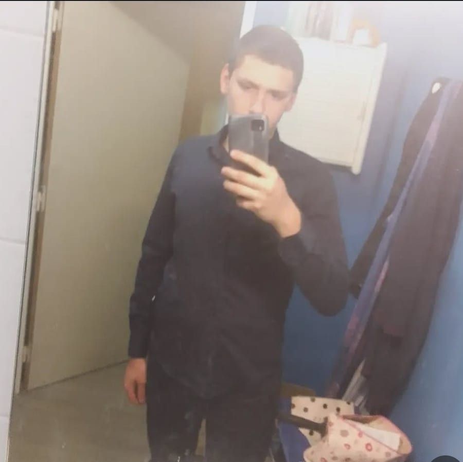 Profil de Emre-can, 42 ans, Cruising gay à Rumes (Hainaut)