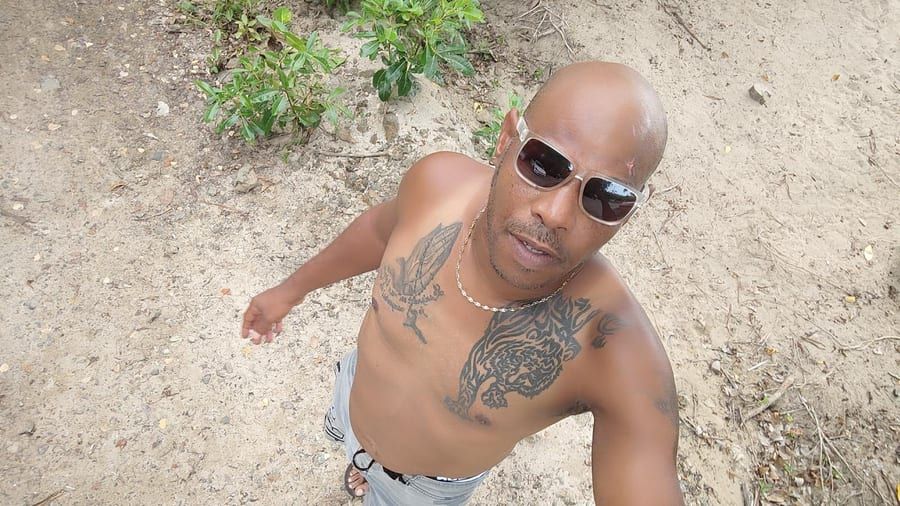 Profil de Belmin, 40 ans, Cruising gay à Braives (Liège)