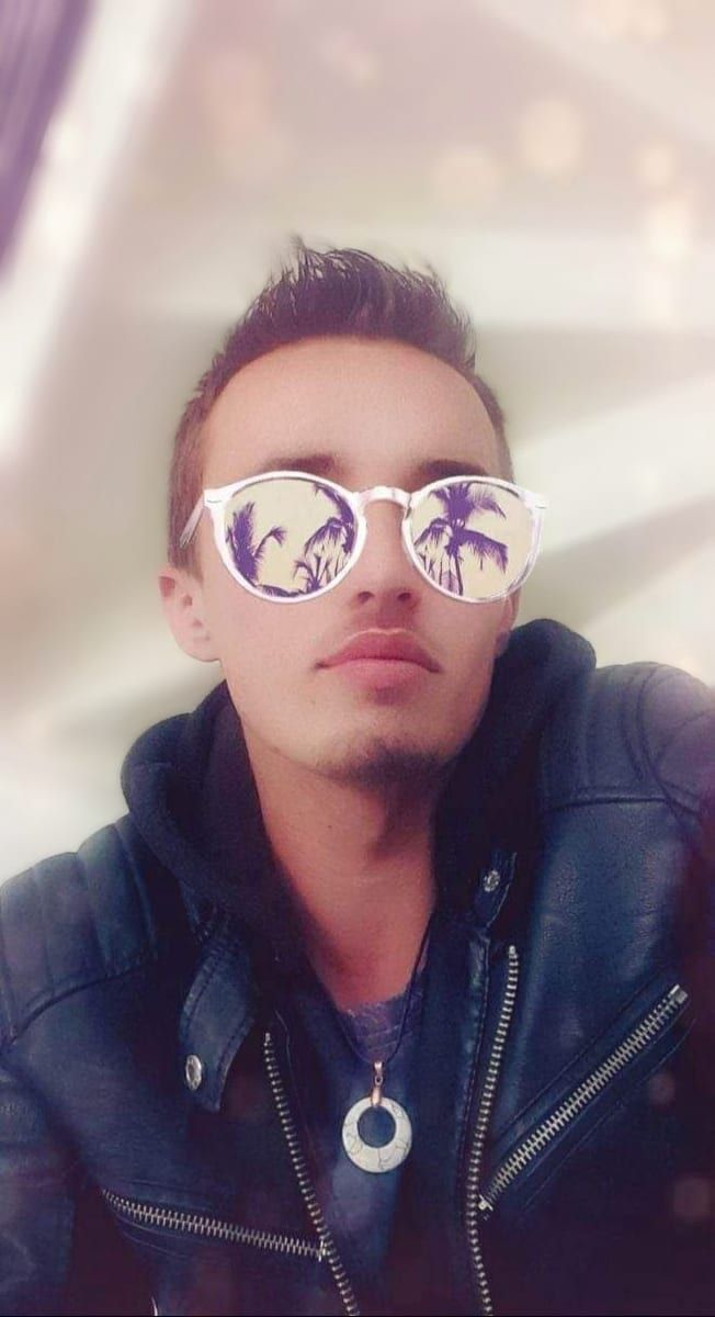 Alcino - Cruising gay à Villers-la-Ville Profil de Alcino, 25 ans, Cruising gay à Villers-la-Ville (Brabant wallon)