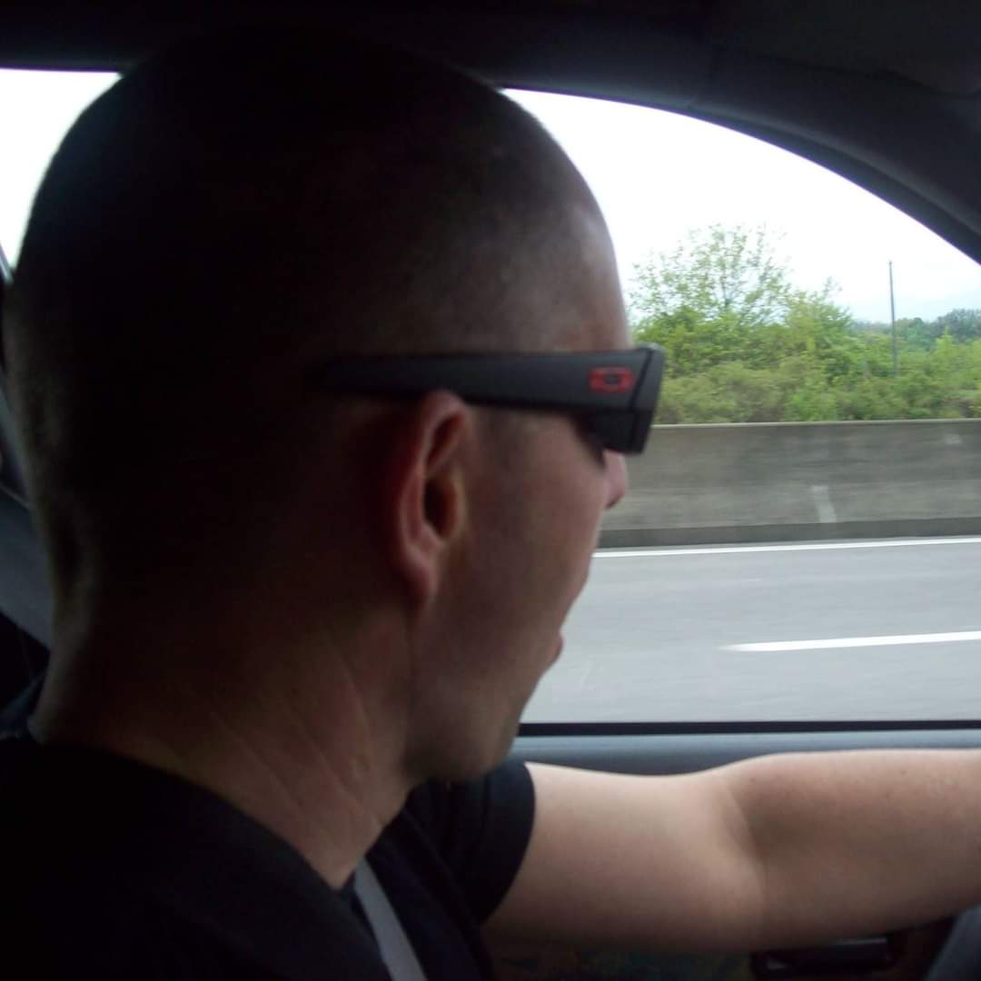 Profil de Revan, 24 ans, Cruising gay à Attert (Luxembourg)