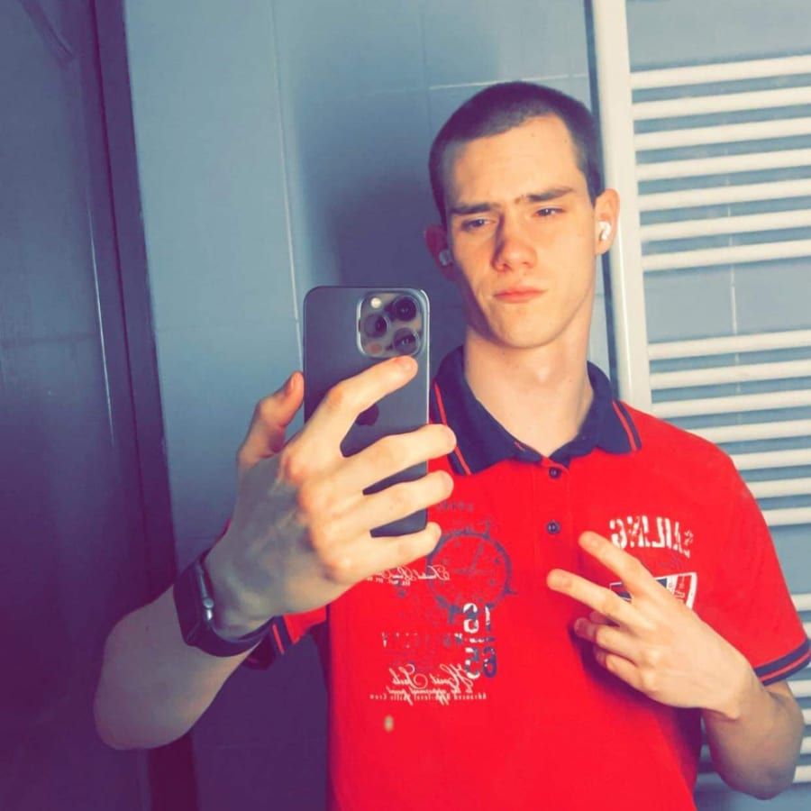 Profil de Cedrick, 33 ans, Cruising gay à Hannut (Liège)