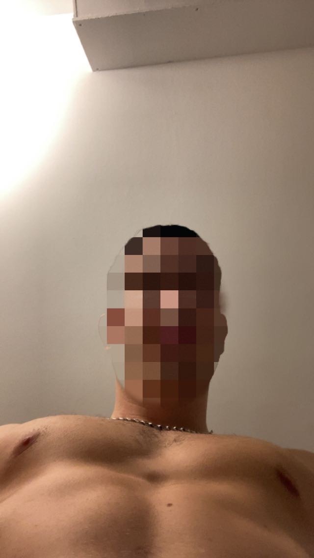 Kaleb - Cruising gay à Nassogne Profil de Kaleb, 22 ans, Cruising gay à Nassogne (Luxembourg)