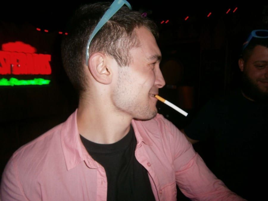 Fehim - Cruising gay à Estinnes Profil de Fehim, 38 ans, Cruising gay à Estinnes (Hainaut)