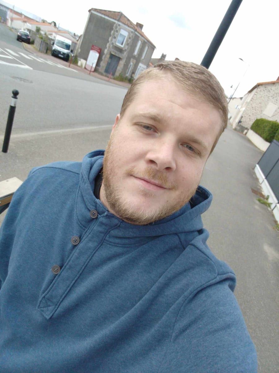 Profil de Marck, 43 ans, Cruising gay à Rendeux (Luxembourg)