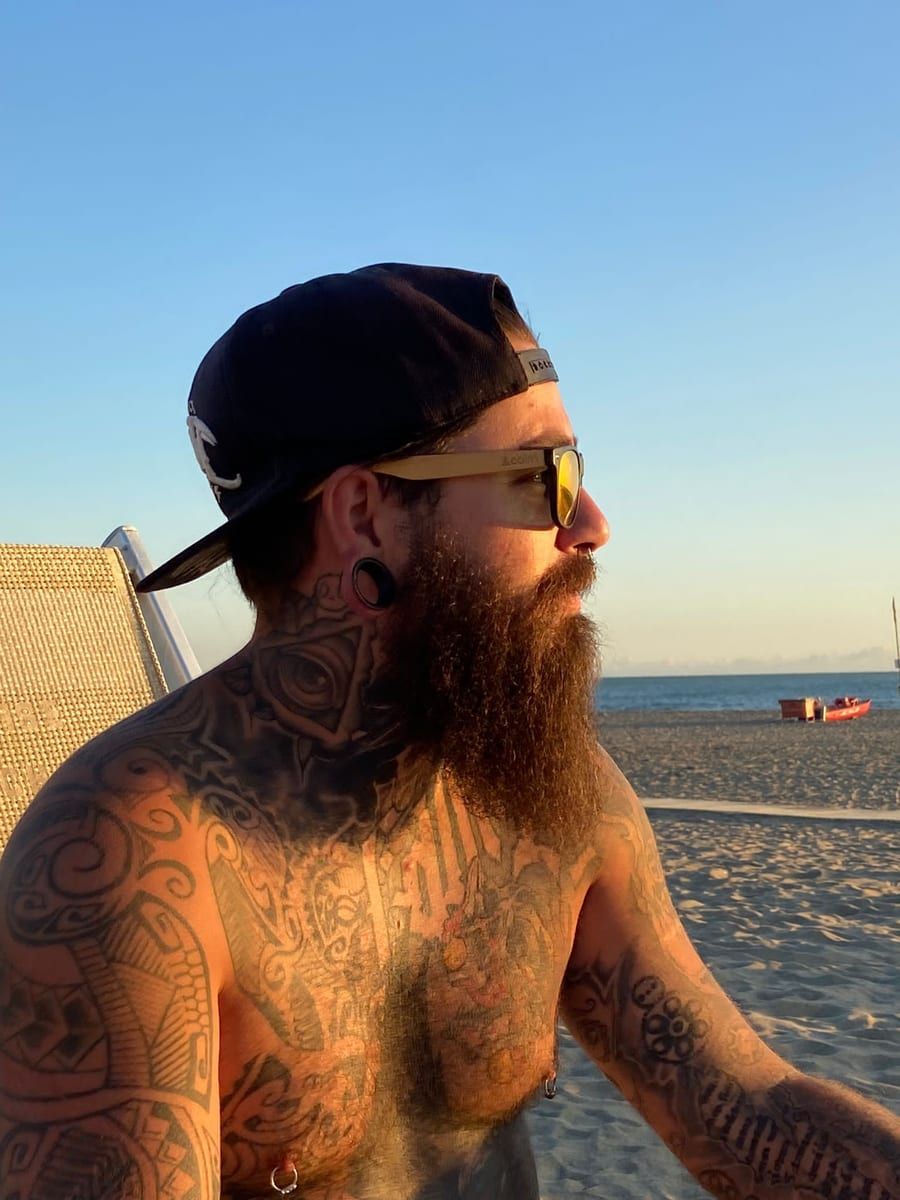 Profil de Erdogan, 24 ans, Cruising gay à Hamoir (Liège)
