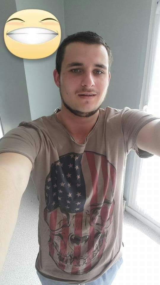 Senzo - Cruising gay à Nassogne Profil de Senzo, 33 ans, Cruising gay à Nassogne (Luxembourg)