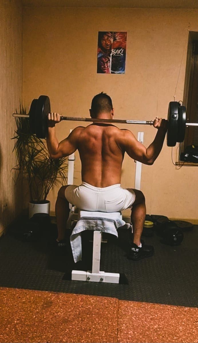 Scotty - Cruising gay à Somme-Leuze Profil de Scotty, 35 ans, Cruising gay à Somme-Leuze (Namur)
