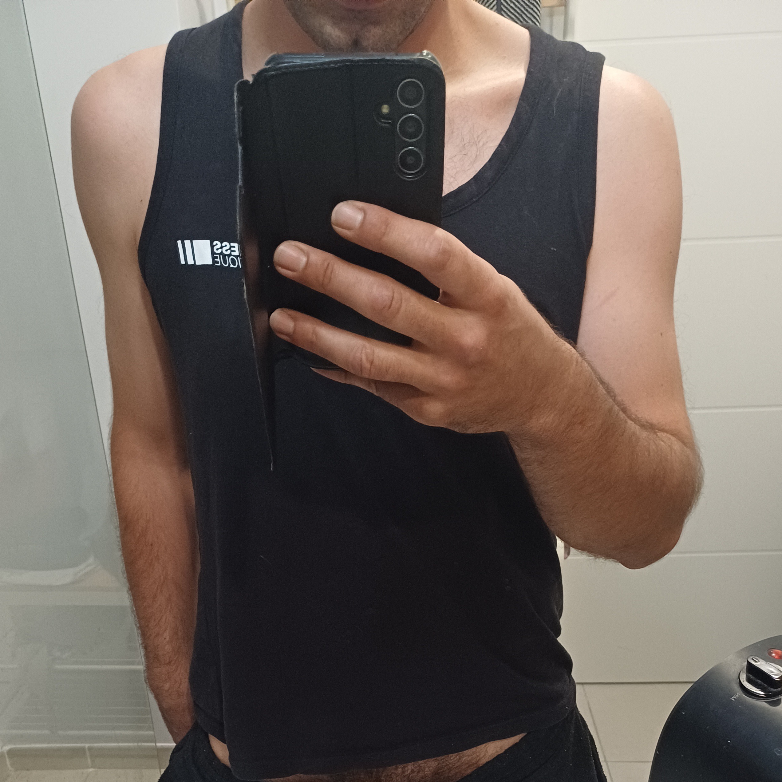 Clery - Cruising gay à Nassogne Profil de Clery, 43 ans, Cruising gay à Nassogne (Luxembourg)