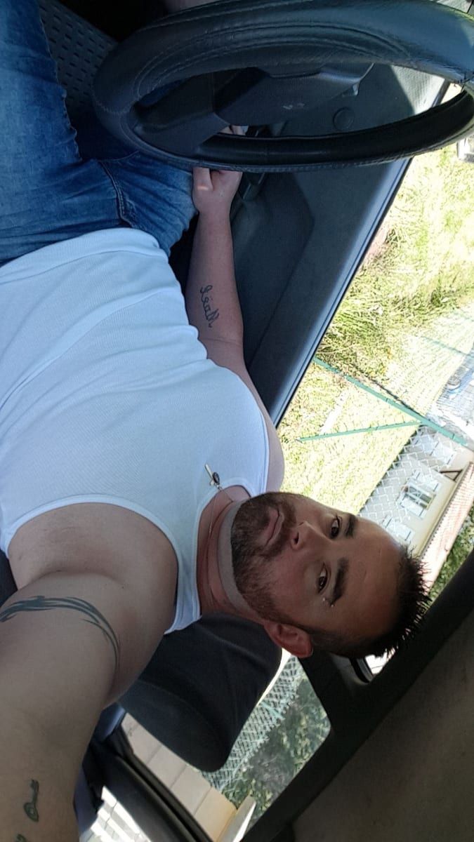 Jean-kevin - Cruising gay à Esneux Profil de Jean-kevin, 30 ans, Cruising gay à Esneux (Liège)