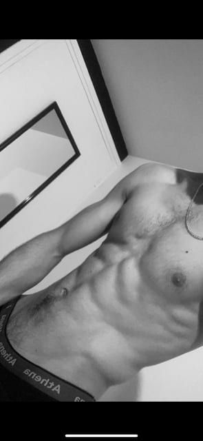 Profil de Jonnathan, 36 ans, Cruising gay à Gerpinnes (Hainaut)