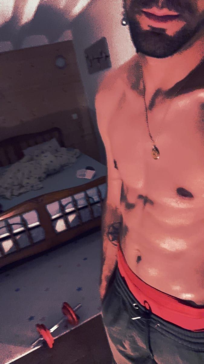 Profil de Lie, 31 ans, Cruising gay à Quévy (Hainaut)
