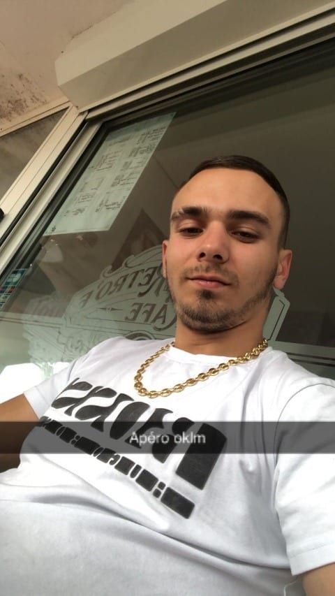 Profil de Stiven, 29 ans, Cruising gay à Chastre (Brabant wallon)
