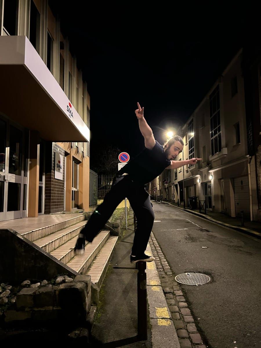 Timmy - Cruising gay à Boussu Profil de Timmy, 32 ans, Cruising gay à Boussu (Hainaut)