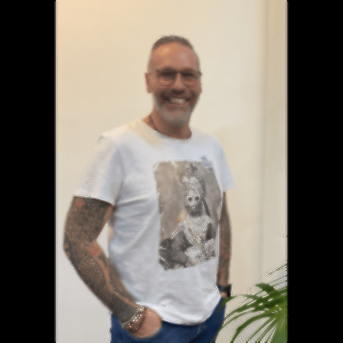 Elwyn - Cruising gay à Jemeppe-sur-Sambre Profil de Elwyn, 36 ans, Cruising gay à Jemeppe-sur-Sambre (Namur)