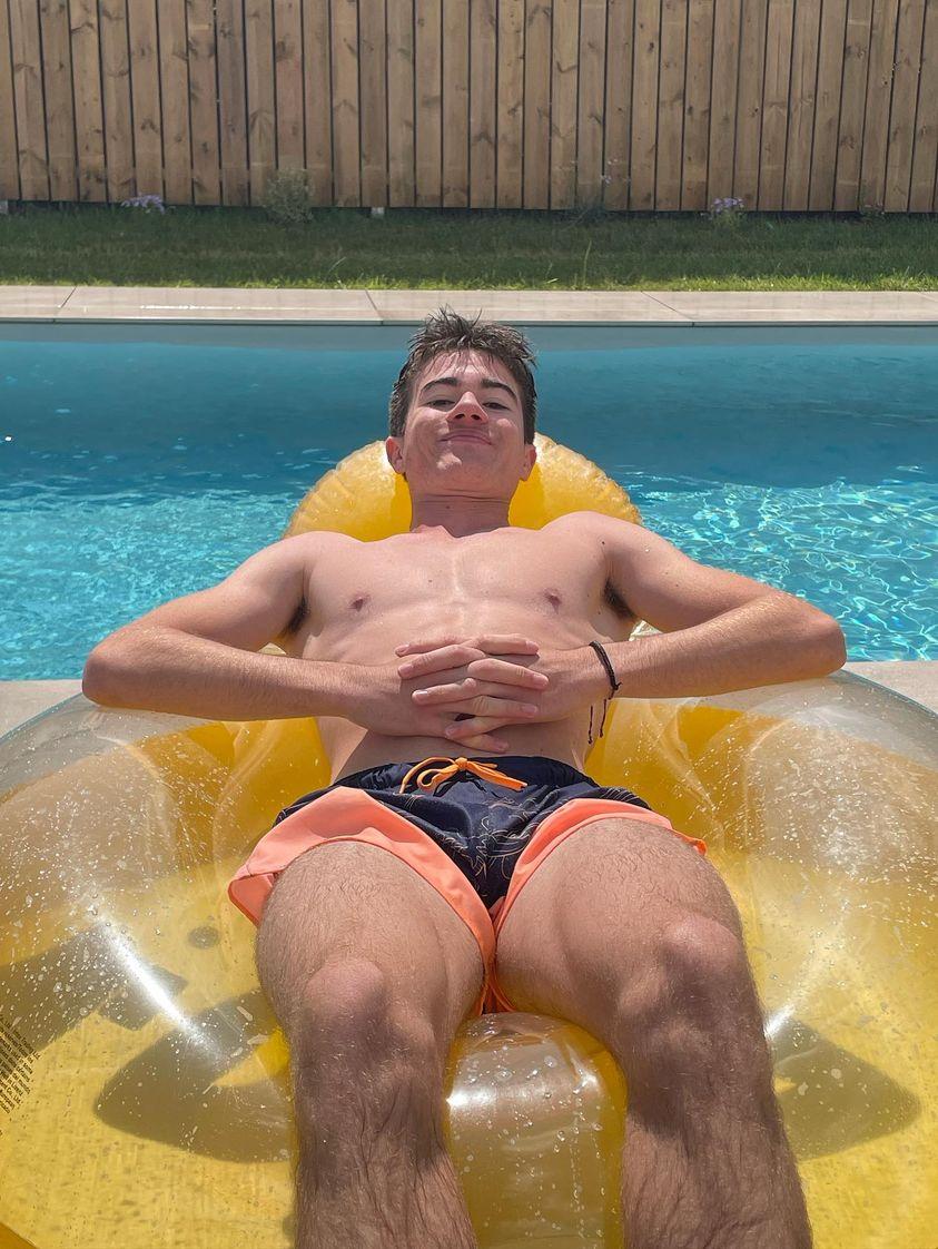 Profil de Rodin, 26 ans, Cruising gay à Mettet (Namur)