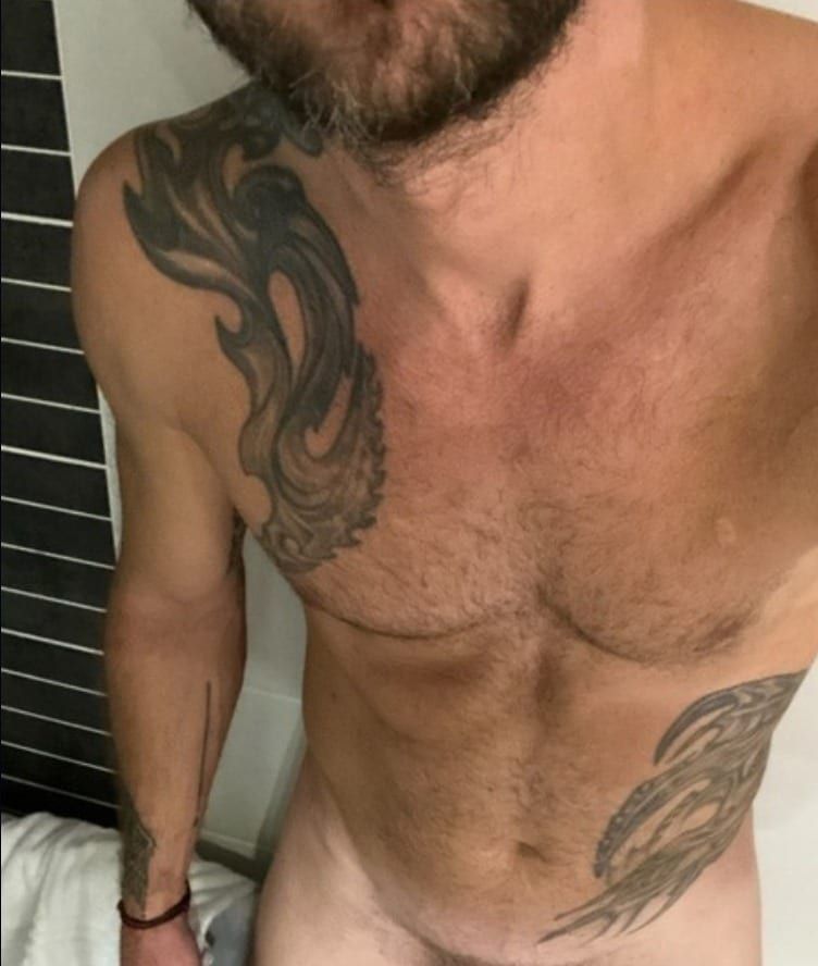 Jean-serge - Cruising gay à Saint-Georges-sur-Meuse Profil de Jean-serge, 44 ans, Cruising gay à Saint-Georges-sur-Meuse (Liège)