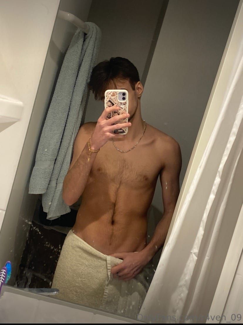 Profil de Ezzedine, 27 ans, Cruising gay à Burdinne (Liège)