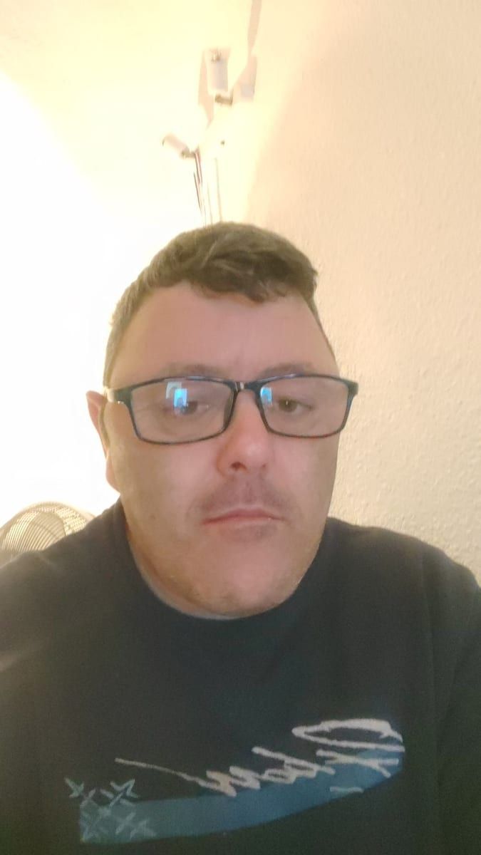 Profil de Abbas, 26 ans, Cruising gay à Stavelot (Liège)