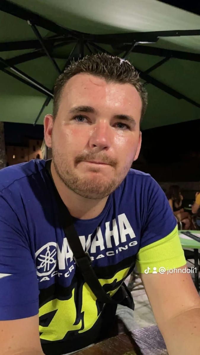 Hermenegilde - Cruising gay à Ottignies-Louvain-la-Neuve Profil de Hermenegilde, 29 ans, Cruising gay à Ottignies-Louvain-la-Neuve (Brabant wallon)
