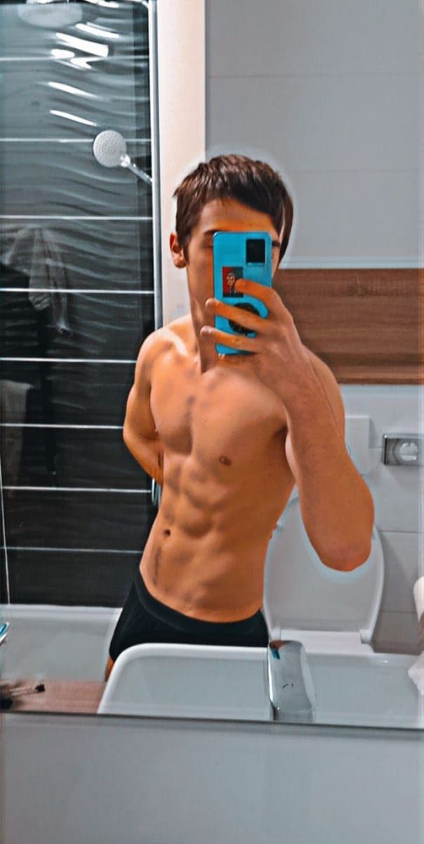 Jiovanni - Cruising gay à Wavre Profil de Jiovanni, 33 ans, Cruising gay à Wavre (Brabant wallon)