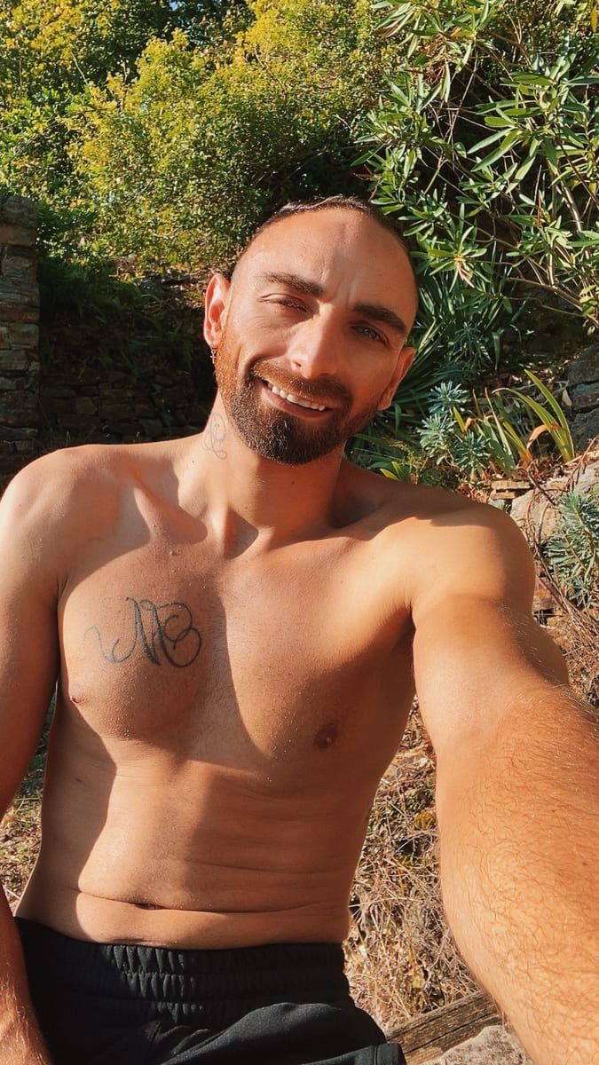 Druon - Cruising gay à Ham-sur-Heure-Nalinnes Profil de Druon, 39 ans, Cruising gay à Ham-sur-Heure-Nalinnes (Hainaut)