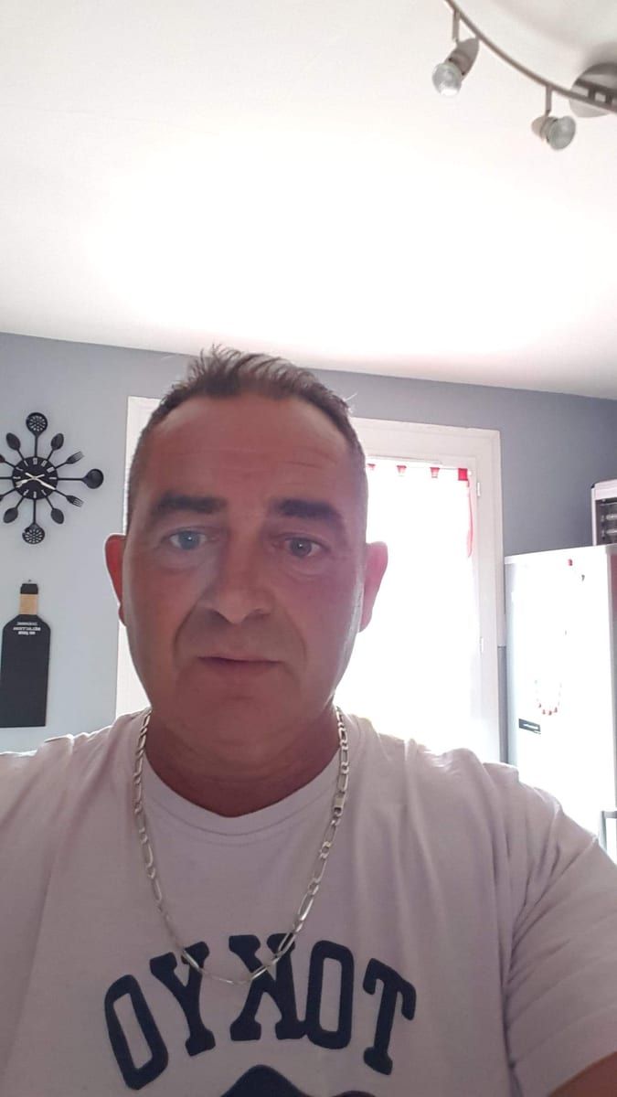 Kaylian - Cruising gay à Bernissart Profil de Kaylian, 33 ans, Cruising gay à Bernissart (Hainaut)