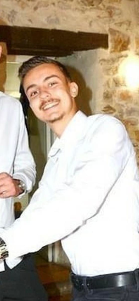 Profil de Uldrick, 27 ans, Cruising gay à Lessines (Hainaut)