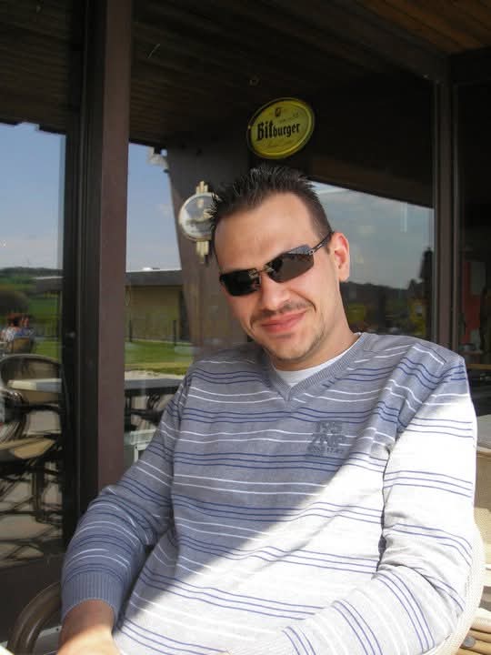 Cyril - Cruising gay à Wellin Profil de Cyril, 35 ans, Cruising gay à Wellin (Luxembourg)