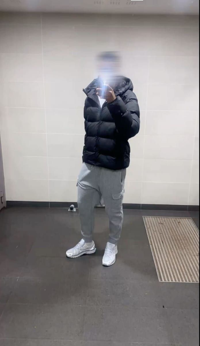 Irvine - Cruising gay à Montigny-le-Tilleul Profil de Irvine, 45 ans, Cruising gay à Montigny-le-Tilleul (Hainaut)