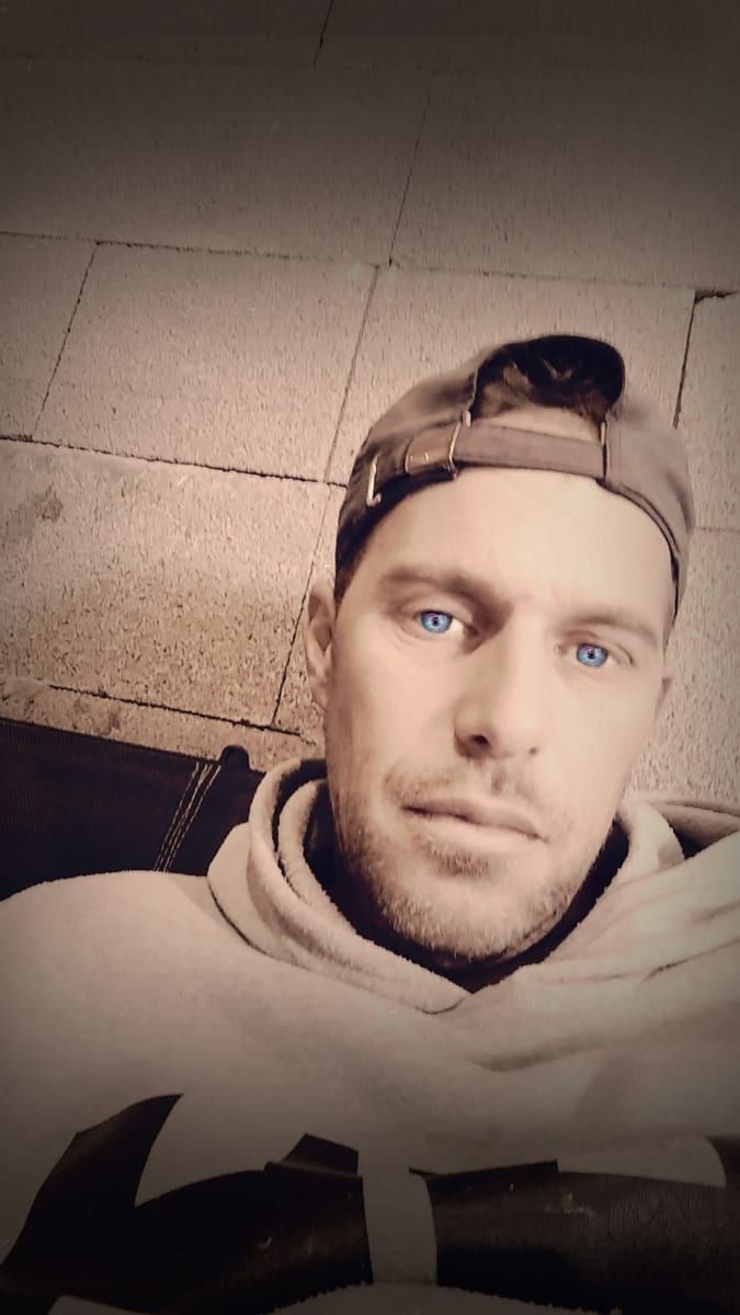 Profil de Abdelrezak, 33 ans, Cruising gay à Comblain-au-Pont (Liège)